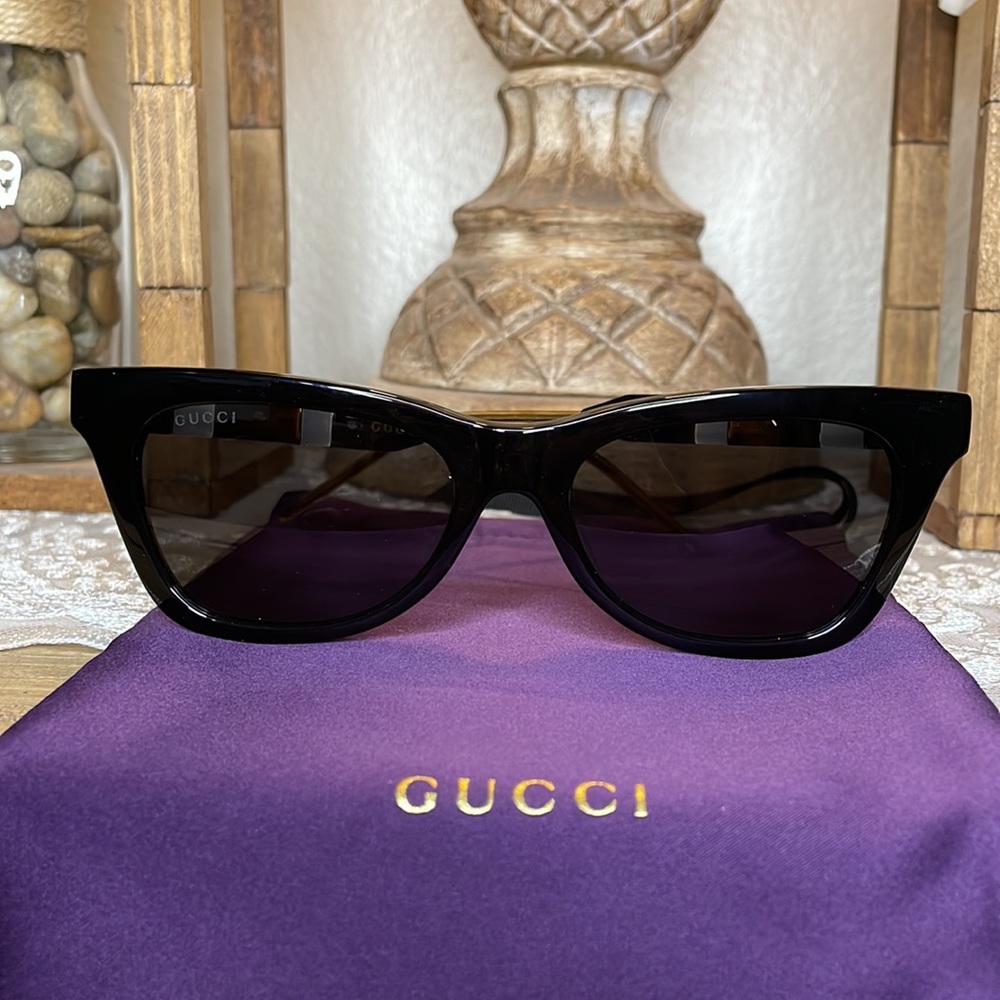 Authentic NWOT GUCCI Sunglasses - Picture 7 of 8